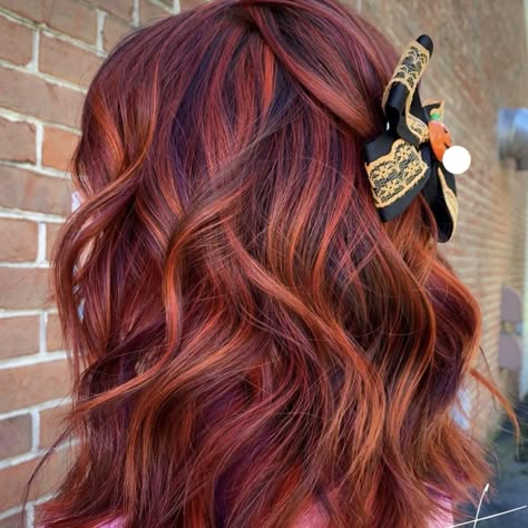 Fall Hair Styles 2022, Fall 2022 Hair Colors, Fall 2022 Hair, Blonde Brown Hair Color, Fall Hair Styles, 100 Hairstyles, Super Curly Hair, Fall Blonde Hair, Hair Styles 2022