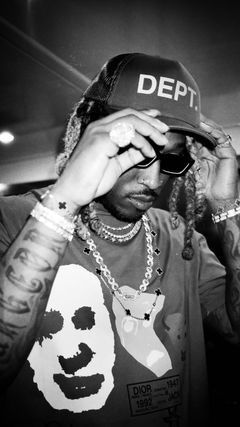 Future Pics Rapper, Black And White Future Rapper, Future The Rapper Wallpaper, Pictures Of Future The Rapper, Instagram Pfp Black And White, Future Wallpaper Rapper Aesthetic, Future Artist Wallpaper, Future Pluto Wallpaper, Wallpaper Future Rapper