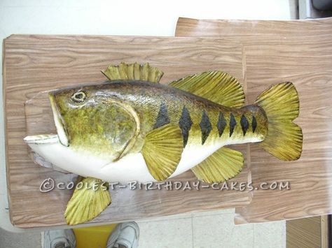 Coolest Bass Cake... This website is the Pinterest of birthday cake ideas Bass Birthday Cake, Bass Cake, Bass Fish Cakes Birthday, Fish Themed Cake For Men, Cake With Fish Decoration, Bass Fish Cake, Fondant Fish, Fish Cake Birthday, Diy Birthday Cake