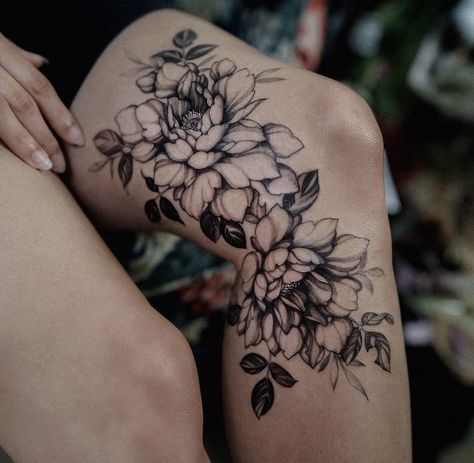 Inside Knee Tattoo, Plant Knee Tattoo, Medium Thigh Tattoo, Inside Leg Tattoo, Flower Knee Tattoos Women, Knee Tattoo Flower, Inner Knee Tattoo, Inner Leg Tattoo, Cool Knee Tattoos