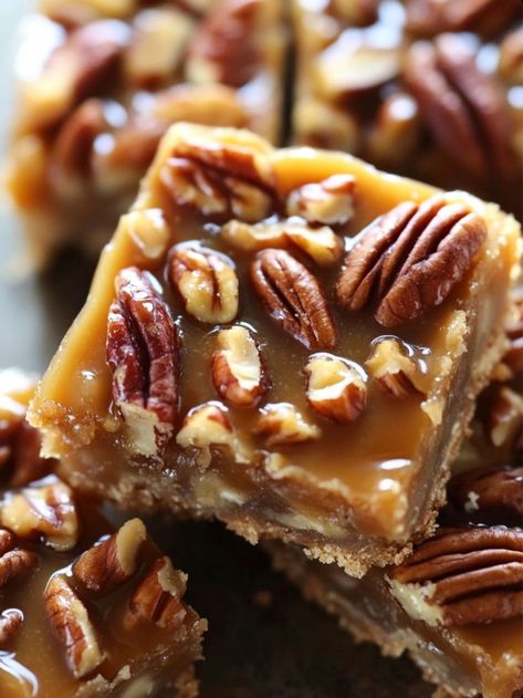 Toffee Pecan Dream Bars Deserts With Toffee, Pecan Roca Toffee Recipe, Toffee Pecan Dream Bars, Caramel Pecan Dream Bars, Pecan Dream Bars, Pecan Toffee Bars, Candy Bar Recipes, Caramel Pecan Bars, Toffee Dessert