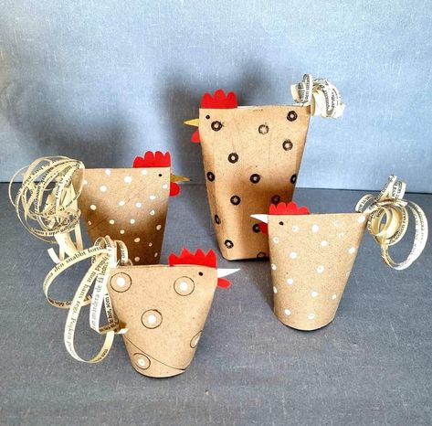 Easter Decorations Ideas, Shabby Chic Easter, Chicken Crafts, Toilet Paper Crafts, Easy Easter Decorations, Easter Tree Decorations, Ideas For Easter Decorations, Toilet Paper Roll Crafts, Ideas For Easter