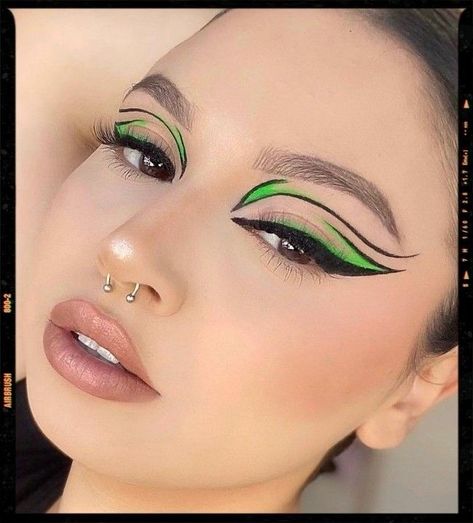 Neon Liner Looks, Black And Neon Green Eye Makeup, Neon Green Eyeliner Makeup Looks, Green Graphic Liner Looks, Neon Green And Black Eyeshadow, Neon Green Eyeliner Looks, Neon Green Graphic Liner, Green Neon Makeup Looks, Funky Black Eyeliner