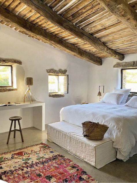 Bohemian Cabin, Interior Design Per La Casa, Design Del Prodotto, Dream House Interior, House Room, Rustic Bedroom, Dream Home Design, Hand Built, New Room