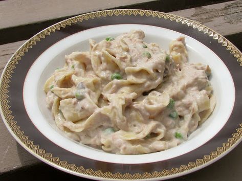 Tuna Casserole Recipes, Tuna Noodle Casserole, Tuna Pasta, Tuna Casserole, Skillet Dinners, Tuna Recipes, Comfort Dishes, Creamed Mushrooms, How To Cook Eggs