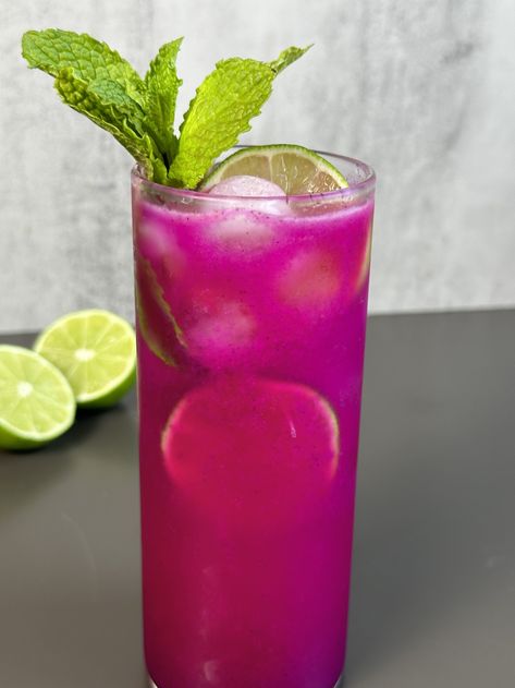 Dragon Fruit Mojito — Drinks with Danica Dragon Fruit Mojito Recipe, Fruit Mojito Recipe, Mojito Drinks, Lychee Mojito, Dragon Fruit Drink, Fruit Mojito, Fruit Martini, Italian Cherries, Fruit Margarita