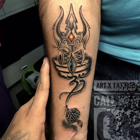 Mahadev Tattoo on hand. Mahadev Tattoo Designs For Men, Mahadev Hand, Mahadev Tattoo Designs, Hand Tatto, Third Eye Tattoos, Delicate Tattoos For Women, Trishul Tattoo Designs, Mahadev Tattoo, Krishna Tattoo