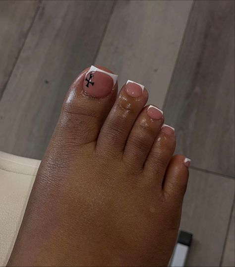 Toenail Inspiration, French Toes Pedicure, Bratz Nails, French Manicure Toes, French Toe Nails, Pedicure Acrylic, Black Toe Nails, French Toes, Toes Nails