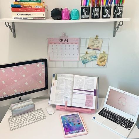 Study Desk Organization Student, Desk Organization Student, Nursing Decor, Desk Organisation Student, School Desk Organization, Nurse Desk, School Office Organization, Study Desk Organization, Nursing School Organization