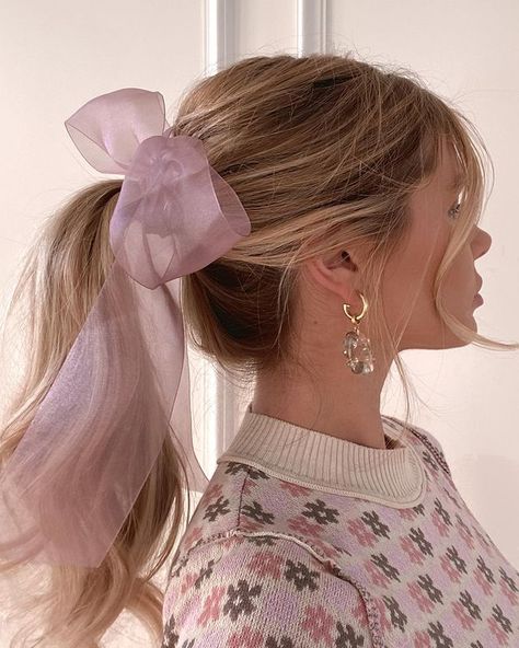 Elizabeth Bourque (@elizbourque) • Instagram photos and videos Ribbon Hairstyle, Dream Hair, Aesthetic Hair, Pink Bow, Pretty Hairstyles, Hair Goals, Hair Looks, Pink Girl, Hair Inspo