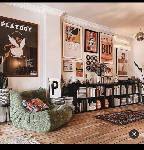 Record Room, 아파트 인테리어, Home Inspo, Apartment Decor Inspiration, Home Design Ideas, Apartment Inspiration, Living Room Inspo, Dream House Decor, Ideas Home