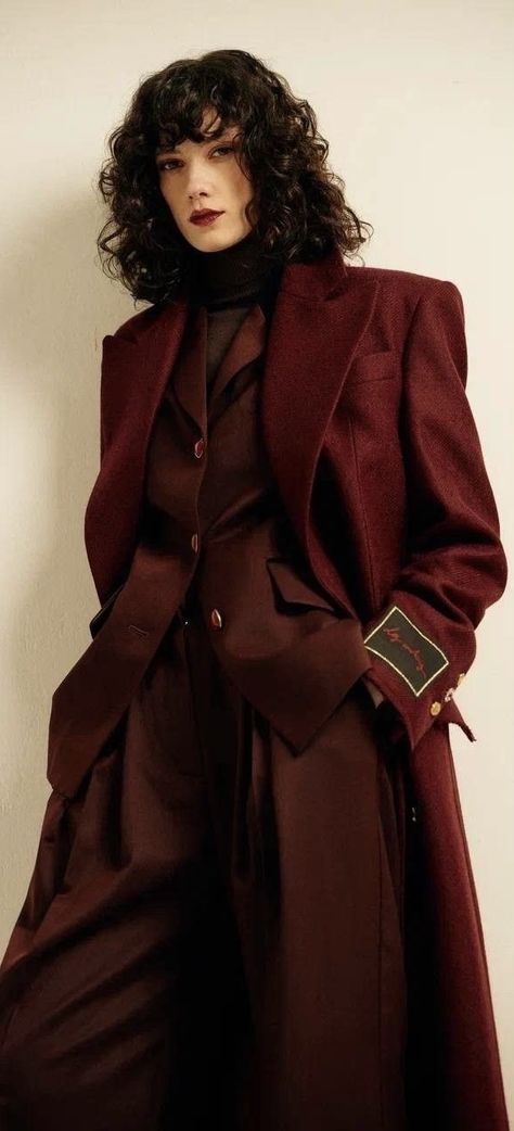 Red Dress Suits For Women, Dark Red Suit Women's, Red And Black Suit Women, Red Woman Suit, Burgundy Suit Women Outfit, Vintage Red Outfit, Dark Chic Aesthetic, Medieval Inspired Fashion, Dark Red Suit