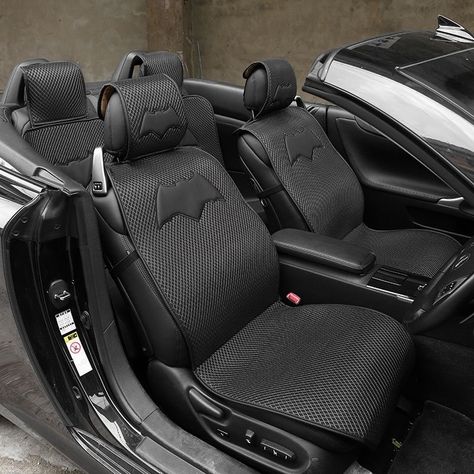 Batman Motorcycle, Prince Of Gotham, Batman Gadgets, Nerdy Diy, Batman Gotham City, Batman Batcave, Car Interior Ideas, Ice Car, Batman Car