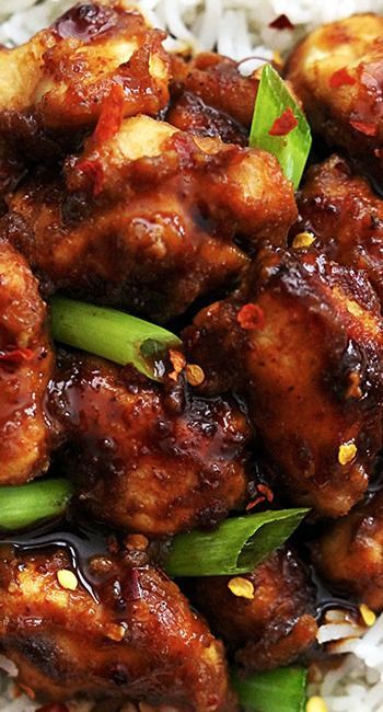 Slow Cooker General Tso's Chicken ~ An easy slow cooker version of the family favorite General Tso’s chicken and it’s soooo much better than takeout! General Tso's Chicken, General Tso Chicken, Better Than Takeout, General Tso, Crockpot Dishes, S'mores, Crock Pot Slow Cooker, Slow Cookers, Crock Pot Cooking