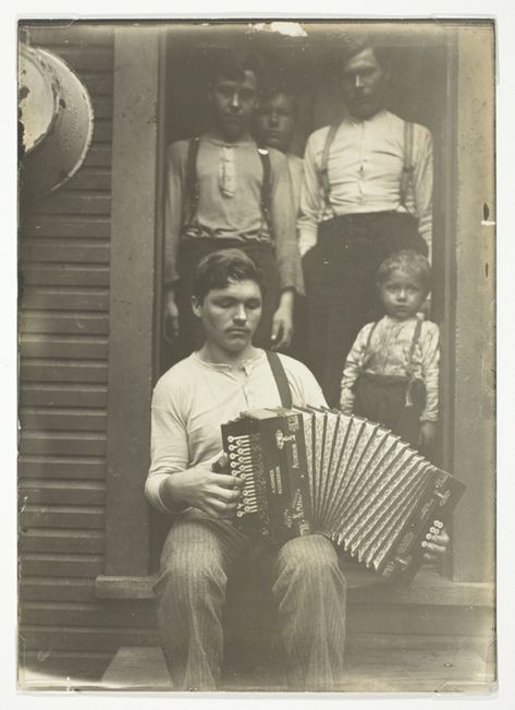 Slovak Steel Worker in the Pittsburgh Region Relaxes after Supper | The Art Institute of Chicago Billy Kidd, Lewis Hine, Steel Worker, Street Musician, Gordon Parks, National Portrait Gallery, Vintage Paris, Aerosmith, Portrait Gallery