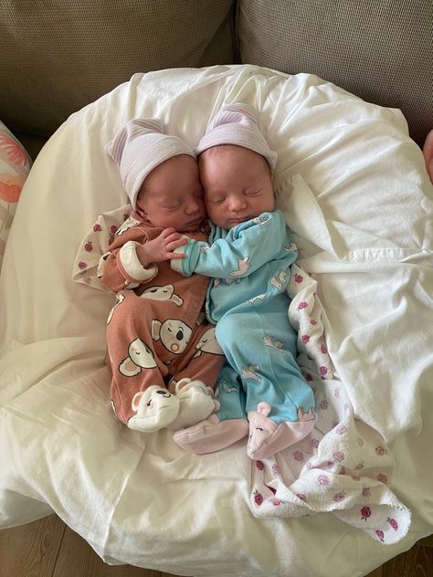 Murat Boz, Twin Baby Boys, Twin Baby Girls, Cute Twins, Sibling Rivalry, Newborn Twins, Foto Baby, Twin Mom