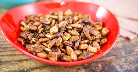 Catalina Crunch Cereal, Gluten Free Snack Mix, Catalina Crunch, Trail Mix Recipe, Mochi Cake, Crunch Recipe, Trail Mix Recipes, Sugar Free Treats, Crunch Cereal