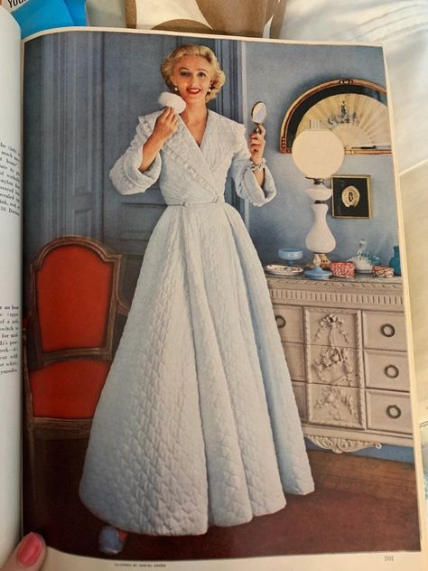 1950s Advertisements, Dressing Gown Pattern, Good Housekeeping Magazine, Vintage Loungewear, House Coat, Fashion 1950s, Good Housekeeping, House Dress, Moda Vintage