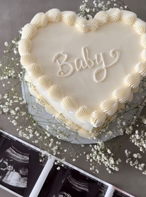 Small White Gender Reveal Cake, We’re Pregnant Cake, Gender Reveal Birthday Cake, White Heart Gender Reveal Cake, Aesthetic Gender Reveal Cake, Gender Reveal Cakes Simple, Heart Shaped Gender Reveal Cake, Gender Reveal Small Cake, Intimate Gender Reveal Cake