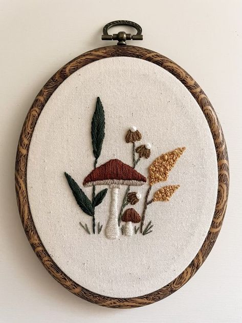 Nature Embroidery Simple, Embroidery Designs Cottagecore, Small Mushroom Embroidery, Cottage Core Embroidery Designs, Woodland Embroidery Pattern, Easy Fall Embroidery Patterns, Embroidery Mushroom Pattern, Easy Mushroom Embroidery, Simple Fall Embroidery Designs