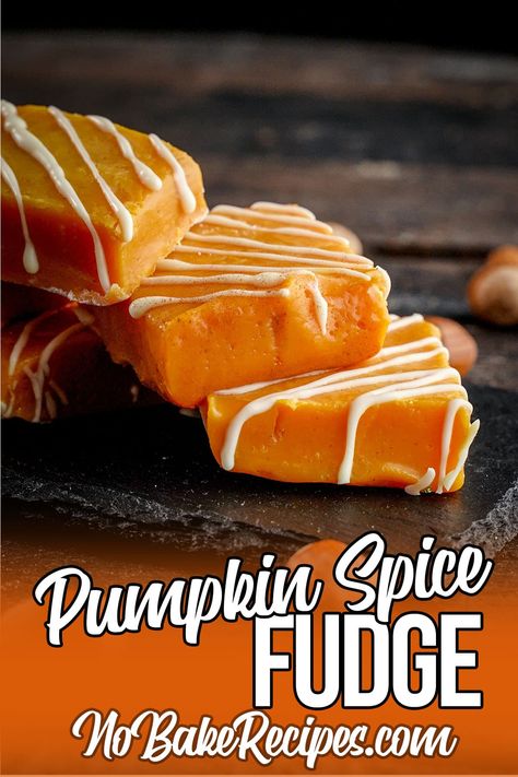 Pumpkin Spice Fudge Recipe, Pumpkin Fudge 3 Ingredient, Pumpkin Spice Fudge, Recipes Using Marshmallows, Pumpkin Pie Fudge, Flake Recipes, Maple Fudge, Diy Pumpkin Spice, Pumpkin Fudge