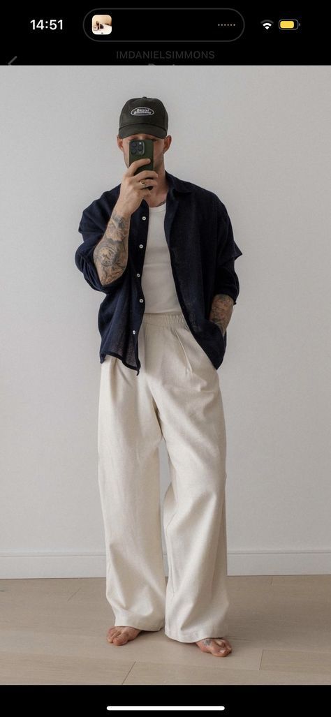 Cream Pants Outfit, Daniel Simmons, Motivational Tattoos, Mens Smart Casual Outfits, Pants Outfit Men, Urban Style Outfits, Classy Outfits Men, Men Stylish Dress, Guys Clothing Styles