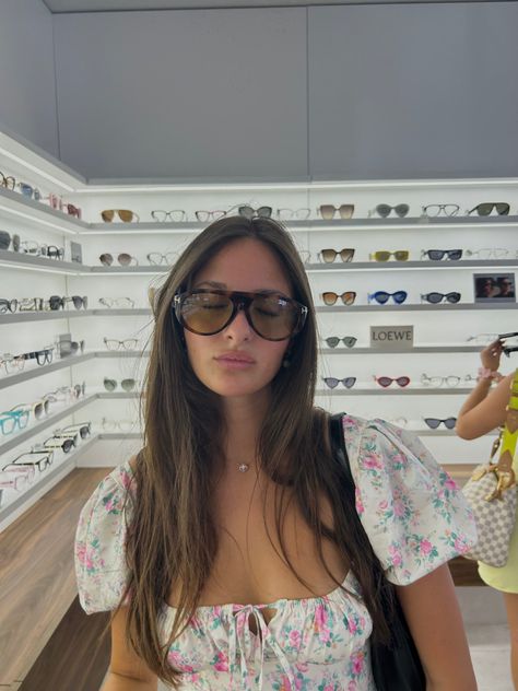 Atinaboj, insta, insta pictures, flowers dress, tom ford glasses, sunglasses, summer, summer pictures, cute, it girl, goals, aesthetic, 2023 fashion, instagram pictures, picture ideas Summer Aesthetic Sunglasses, Sunglasses Instagram Pictures, Sunglasses Inspo Aesthetic, Sun Glasses 2024, Tom Ford Aesthetic, Sunglasses Collection Aesthetic, Sunglasses And Jewelry Aesthetic, Sun Glasses Aesthetic Girl, Tom Ford Glasses Women