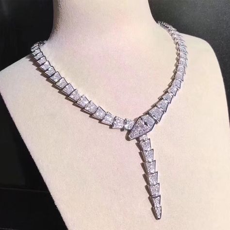 Designer Bvlgari Serpenti Necklace in 18kt White Gold with Pave Diamonds Bvlgari Serpentine Necklace, Serpenti Bvlgari, Serpentine Necklace, Bvlgari Necklace, Jewelry Wishlist, Swan Necklace, Bvlgari Serpenti, Jewelry Photoshoot, Sparkly Jewelry