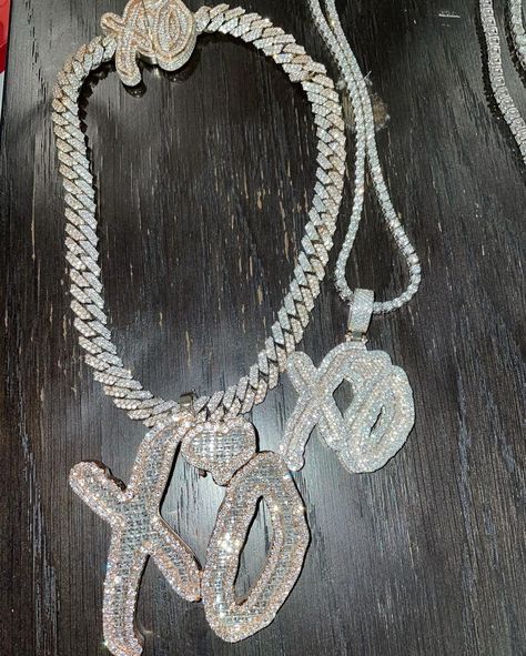 Xo Chain, Icy Jewelry, Rapper Jewelry, Luxe Jewelry, Money Talks, 2025 Vision, Moissanite Diamonds, Rappers, Vision Board