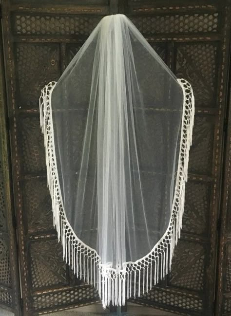 Boho Bridal Veil, Boho Wedding Vails, Bohemian Veil Wedding, 70s Wedding Veil, Western Fringe Wedding Dress, Western Wedding Veil, Boho Veil Bohemian Bride, Fringe Veil, Western Veil