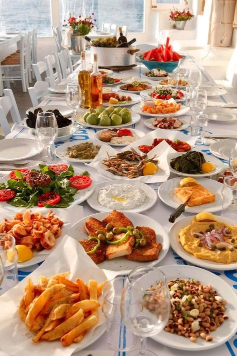 Brunch Wedding Food, Greek Feast, Greek Meze, Greek Recipes Authentic, Greece Food, Greek Dinners, Vacation Meals, Greek Desserts, Greek Restaurants