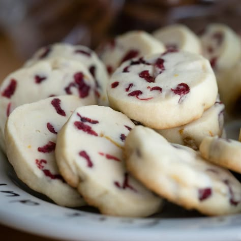 Citrus Shortbread Cookies Citrus Shortbread, Shortbread Cookie Recipe, Thanksgiving Desserts, Shortbread Cookies, Fun Cooking, Cookie Desserts, Holiday Baking, Christmas Baking, Chip Cookies