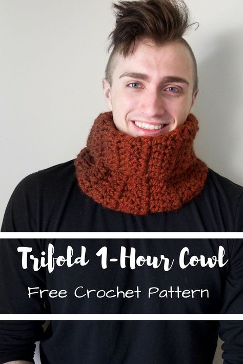 Want to make something simple and easy? This cowl works up quickly, in 1 hour to be precise, and can be used in three different ways! Learn how to make this project with the free crochet pattern, made for beginners. #crochet #craft #diy #cowl Crochet Cowl Bulky Yarn, Crochet Face Cover Scarf, Mens Crochet Cowl Pattern Free, Mens Crochet Cowl, Crochet Cowl For Men Free Pattern, Men’s Crochet Cowl Pattern, Crochet Neck Warmer Free Pattern Simple, Crochet Neck Warmers Free Pattern, Neck Warmers Crochet