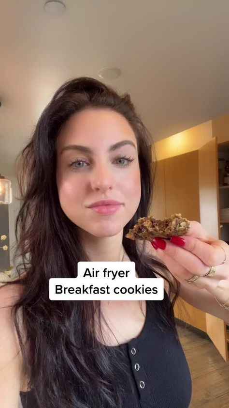 Airfryer Breakfast, Air Fryer Cake Recipes, Air Fryer Breakfast, Cookies Kids, Air Fryer Recipes Snacks, Easy College Meals, Healthy Air Fryer, Breakfast Cookie Recipe, Breakfast Cookies Healthy