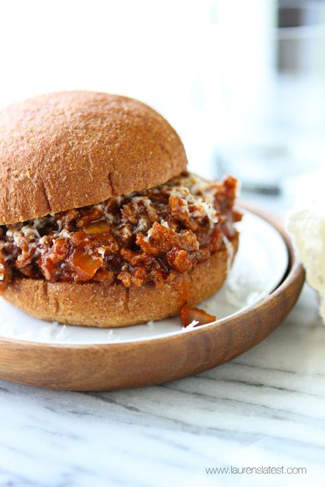 Sweet and Spicy White Cheddar Sloppy Joes...these are ooooooh so good! The longer they cook the better they get! Spicy Sloppy Joe Recipe, Sweet Sloppy Joes, Spicy Sloppy Joes, Vegan Sloppy Joes, Turkey Sloppy Joes, Sloppy Joe Recipe, Joe Recipe, Sloppy Joes Recipe, White Cheddar Cheese