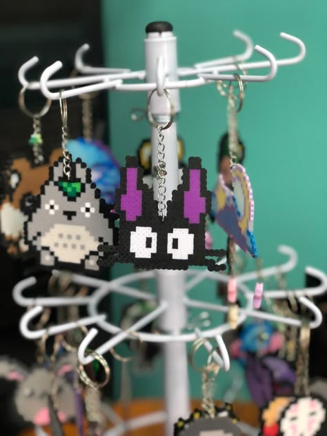 https://instagram.com/loja_salem_ Kiki And Jiji, Kandi Designs, Ghibli Totoro, Hamma Beads Ideas, Hamma Beads, Perler Crafts, Diy Perler Bead Crafts, Beads Ideas, Hama Beads Patterns