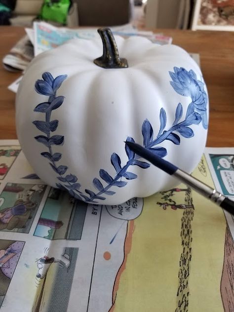 How To Paint Chinoiserie, Blue And White Pumpkins Diy, Painted Christmas Ornaments Diy, Blue Painted Pumpkins Ideas, Diy Chinoiserie Painting, Blue Painted Pumpkin, Floral Painted Pumpkins, Chinoiserie Pumpkin Diy, Blue And White Painted Pumpkins