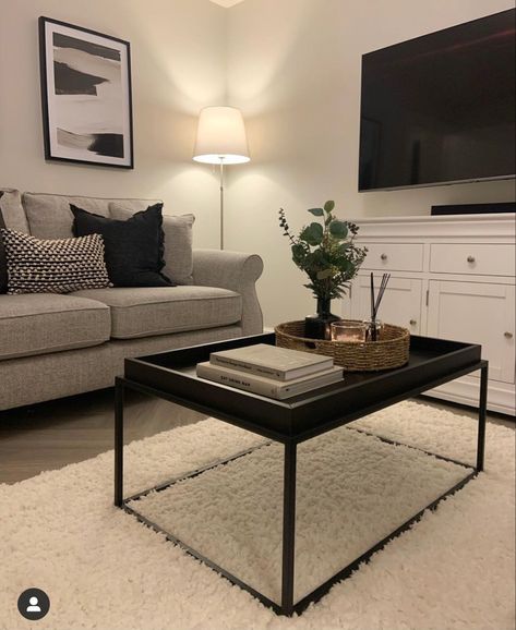 Coffee Table For Dark Grey Couch, Grey Couch Black Coffee Table, Black Coffee Table Living Room, Beige Sofa Living Room, Dark Grey Couches, Beige Couch, Black Couches, Dark Table, Black Coffee Table