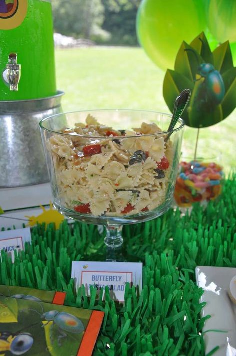 Butterfly pasta salad at a bug birthday party! Fun DIY Easy Birthday Party Ideas for Kids Party Inspiration For kids, toddlers, babies. Decor Ideas Insect Party Food, Cute Bug Birthday Party, Butterfly Second Birthday Party, Bug Party Favors, Bug Theme Birthday Party, Bug Themed First Birthday, Bug Birthday Party Food, Butterfly Birthday Party Food, Bug Themed Food