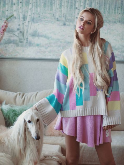 Chunky Oversized Sweater, 80s Sweater, Wildfox Couture, Barbie Dream House, Barbie World, Mode Vintage, Barbie Girl, Oversized Sweater, Sweaters Oversized