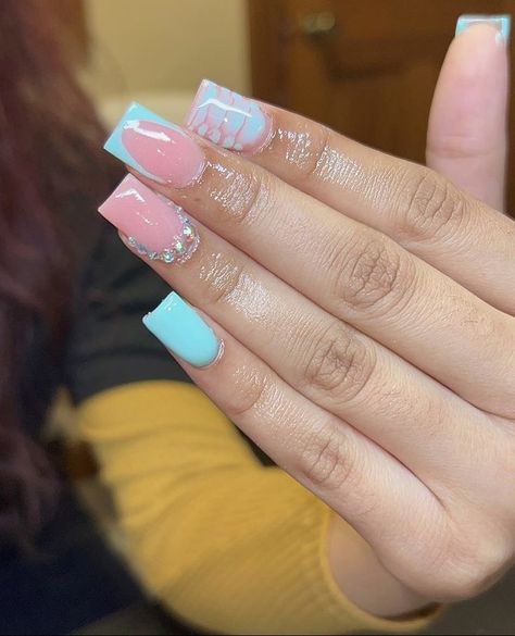 Short Nails Ideas Summer 2023, Shorties Nails Square Summer, Tiffany Blue And Pink Nails, Tiffany Blue Acrylic Nails, Short Nails Acrylic Blue, Cute Short Nail Sets Blue, Tiffany Blue Nails Acrylics, Baddie Blue Nails, Birthday Nails Inspo Short