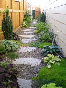 Hippie Garden, Backyard Ideas For Small Yards, Small Yard Landscaping, Side Yard Landscaping, Sloped Backyard, Backyard Landscaping Plans, Garden Stepping Stones, Garden Makeover, Rock Garden Landscaping