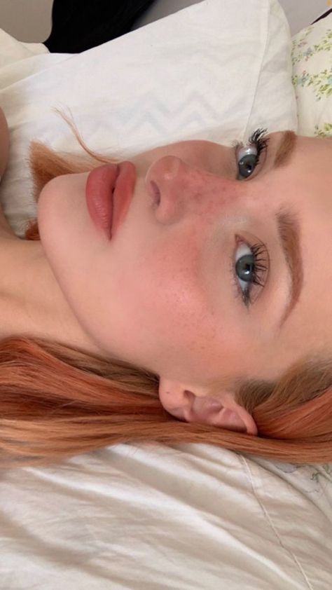 @/laytugce Ginger Makeup, No Make Up Make Up Look, Maquillage On Fleek, Hazel Eyes, Ginger Hair, Girls Makeup, Pretty Makeup, Cute Makeup, Aesthetic Makeup