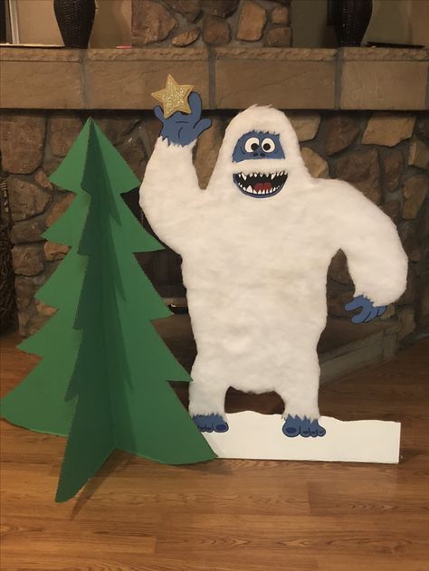 Bumble the abominable snowman, cardboard Christmas photo prop. Diy Abominable Snowman, Yeti Christmas Door, Island Of Misfit Toys Parade Float, Christmas Villains, Homeroom Activities, Abominable Snowman Rudolph, Rudolph Party, Snowman Crafts For Kids, Bumble The Abominable Snowman