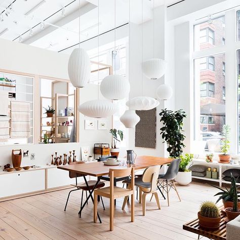 Herman Miller (@hermanmiller) • Instagram photos and videos Nelson Bubble Pendant, Hermann Miller, George Nelson Bubble, George Nelson Bubble Lamp, Nelson Bubble, Bubble Lamp, Bubble Wall, Organic Aesthetic, Nelson Bubble Lamp