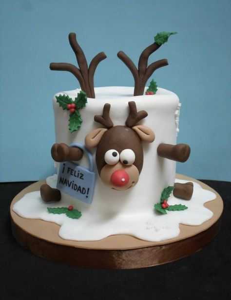 Christmas Cake Designs Fondant, Christmas Cake Ideas Fondant, Christmas Cake Decorations Fondant, Fondant Christmas Cake, Homemade Christmas Cake, Winter Torte, Xmas Cakes, Mini Christmas Cakes, Christmas Themed Cake