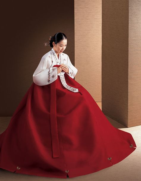 Red Hanbok, Korean Pic, Korea Traditional, Korean Traditional Dress, Modern Hanbok, Traditional Korean, Korean Traditional, Korean Dress, Traditional Dress