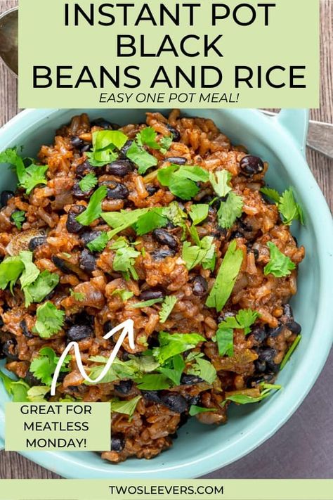 Make this easy, Cuban-inspired Instant Pot Black Beans and Rice for a dish that's bursting with flavor! Simple steps and easy ingredients. Instant Pot Black Beans and Rice | Black Beans and Rice | Cuban Black Beans Recipe | Cuban Beans and Rice Recipe | Black Beans and Rice Instant Pot Recipe | TwoSleevers #blackbeansandrice #cubanblackbeansandrice #cubanrecipe #instantpotblackbeans #blackbeans Cuban Beans And Rice, Cuban Beans, Cuban Black Beans Recipe, Cuban Rice And Beans, Instant Pot Black Beans, Instant Pot Beans Recipe, Best Instapot Recipes, Dried Black Beans, Black Beans And Rice