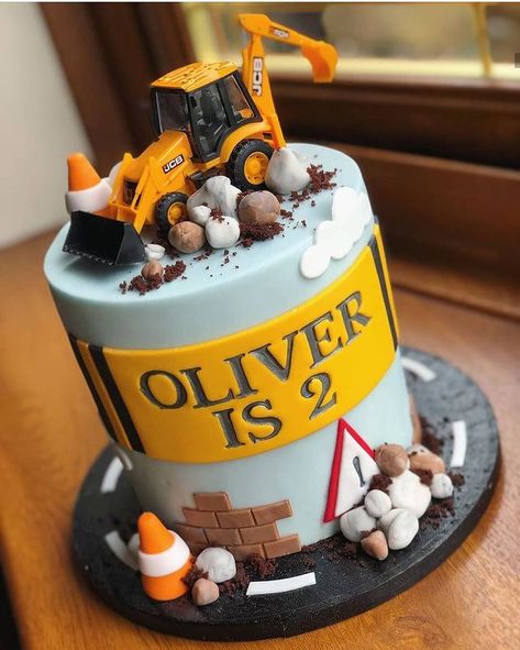 Digger Cupcakes, Cake Digger, Digger Birthday Cake, Digger Cake, Construction Birthday Cake, Digger Birthday, 3rd Birthday Cake, Construction Theme Birthday Party, Construction Cake