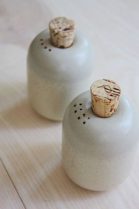 Salt And Pepper Ceramic, Heath Ceramics, Cerámica Ideas, Tanah Liat, Keramik Design, Ceramic Tableware, Pottery Designs, Ceramic Design, Ceramic Clay